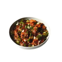 دجاج سبايسي بمرقة (بدون عظم )